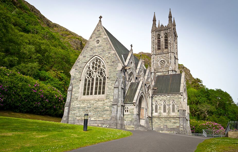 Kościół w Irlandii potępia brutalne zabójstwo nastolatka