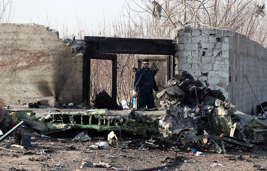 Wstępny raport irańskich śledczych: ukraiński samolot palił się przed katastrofą