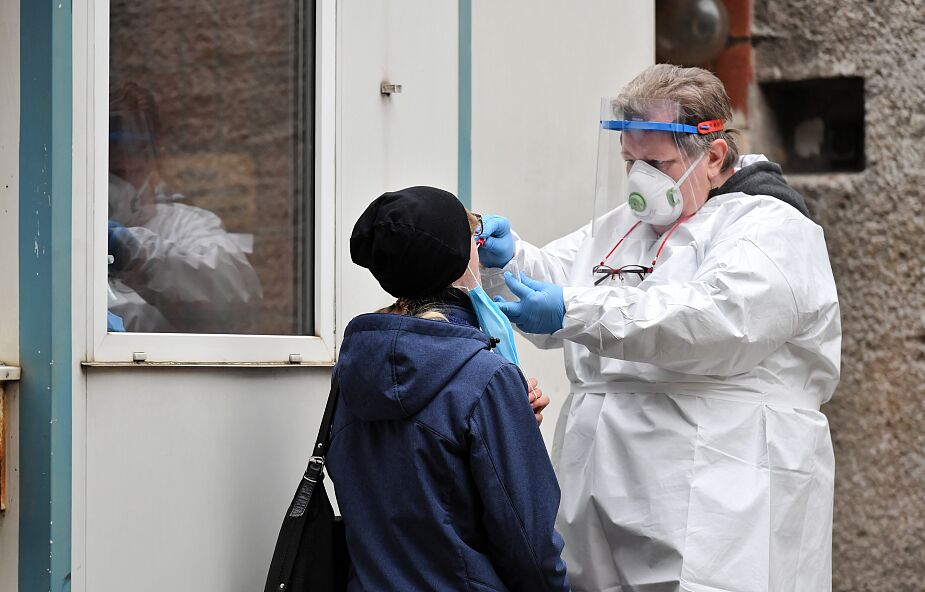 WHO: przyszedł czas na zaostrzenie środków walki z pandemią w Europie