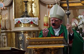 Abp Jędraszewski udziela dyspensy od obowiązku niedzielnego i świątecznego uczestnictwa we mszy świętej