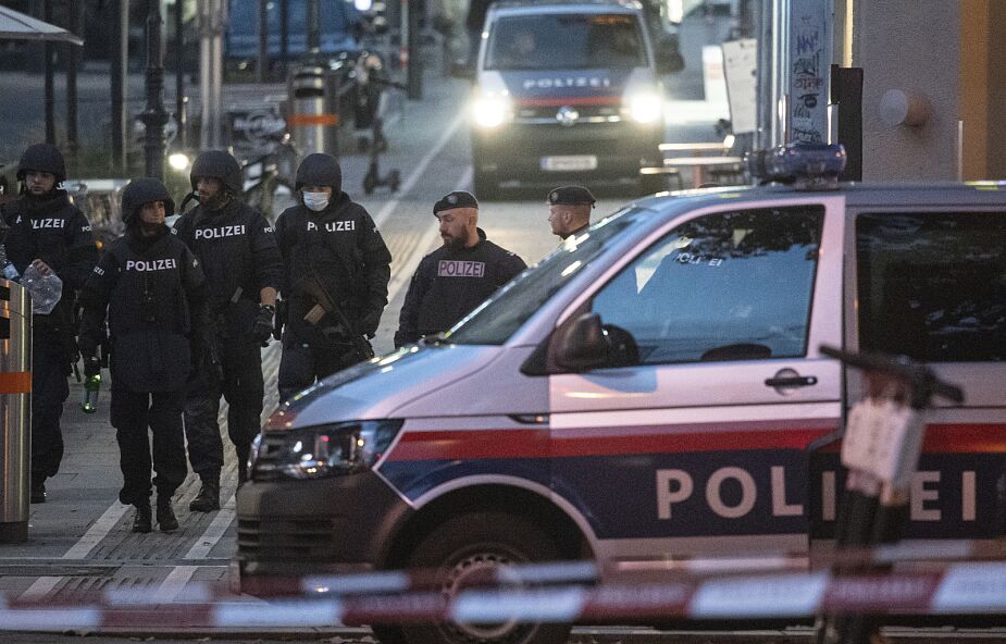 Austria: w strzelaninie w Wiedniu zginęli przechodzień i napastnik, 7 osób jest ciężko rannych