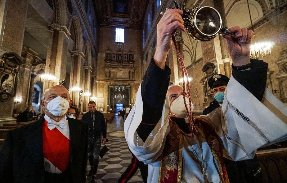 Nie było cudu św. Januarego w Neapolu. Część wiernych odbiera to jako zły znak