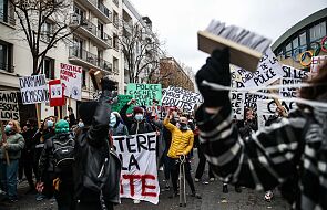 Demonstracje w Paryżu i innych miastach. Zatrzymano 22 osoby