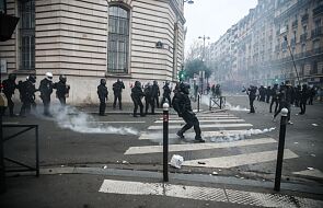 Francja/ MSW: 67 policjantów rannych podczas sobotnich zamieszek; prawie 100 osób zatrzymano