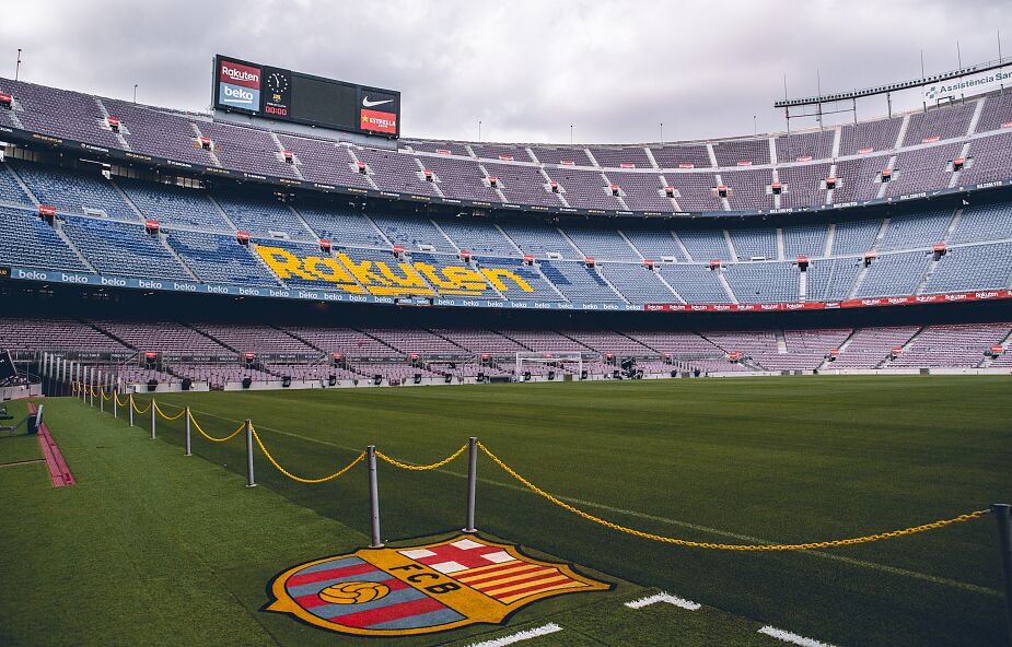 Hiszpania: były prezes FC Barcelona wspiera duszpasterstwo więzienne i jadłodajnię
