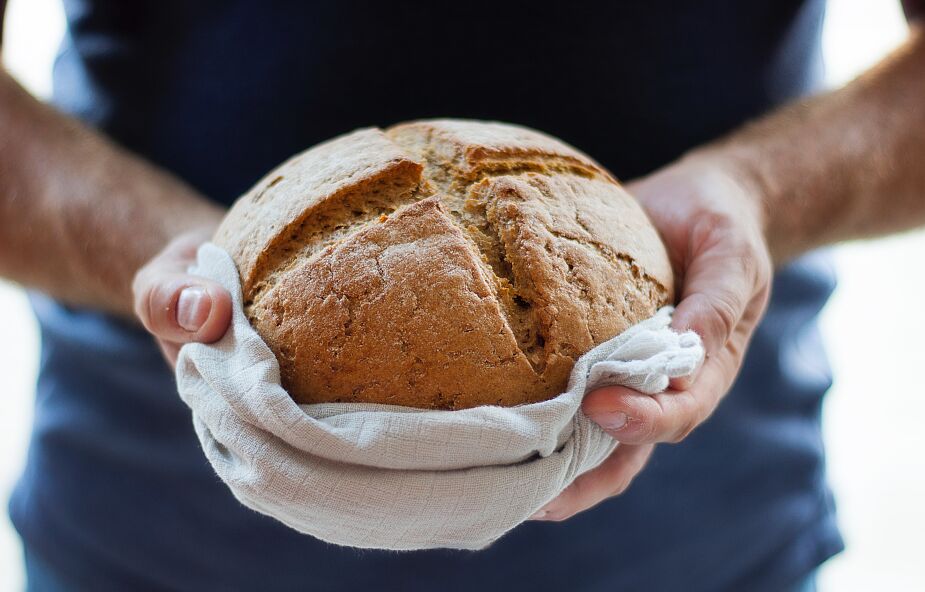 Dlaczego Bóg zostawił nam siebie pod postacią chleba?