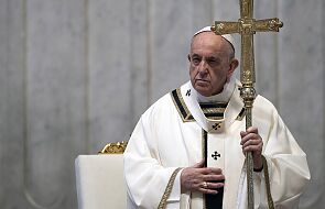 Franciszek przyjął rezygnację jednego z polskich biskupów