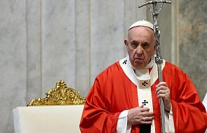 W lutym papież chce modlić się za kobiety. "Przemoc wobec nich to nikczemność"