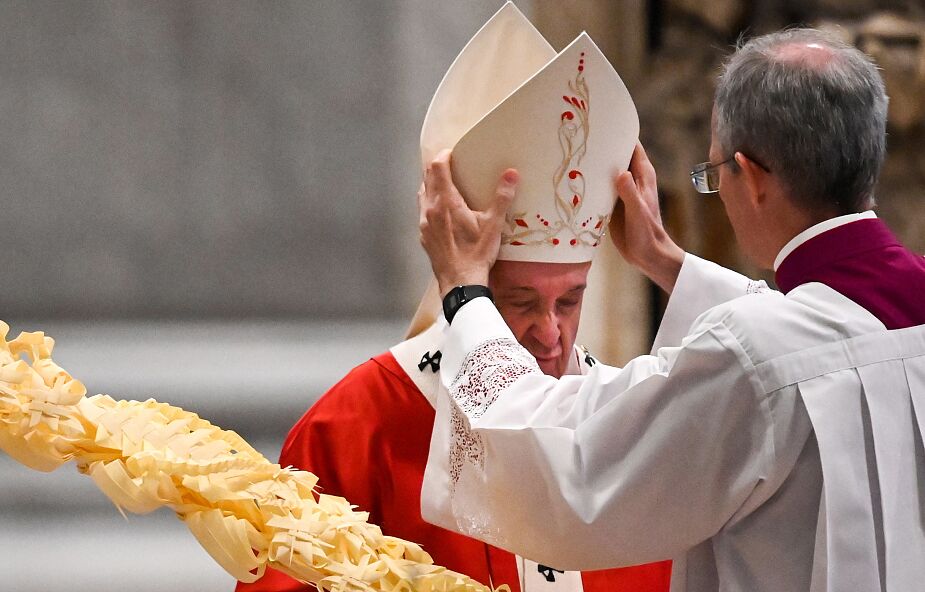 Papież w Niedzielę Palmową: w dramacie pandemii Jezus mówi: „Otwórz serce na moją miłość”