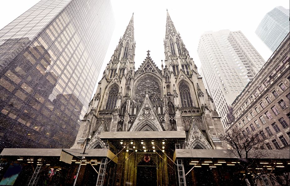 Niedoszły podpalacz katedry w Nowym Jorku popełnił samobójstwo. Diecezja wzywa do modlitwy za niego