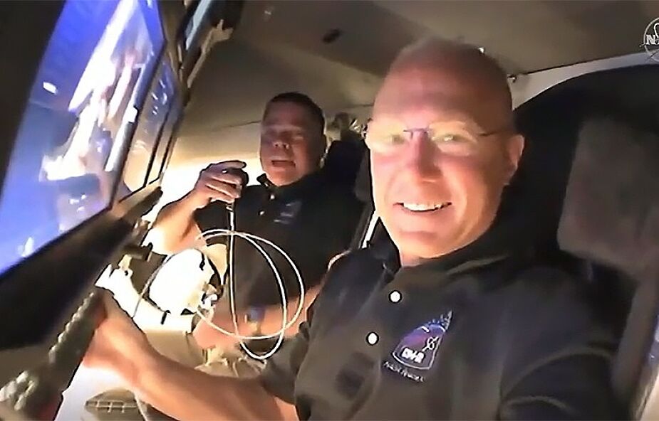 Astronauci z kapsuły Dragon są już na pokładzie ISS
