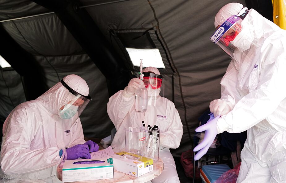 Ministerstwo Zdrowia: 144 nowe zakażenia koronawirusem, kolejne 8 osób zmarło