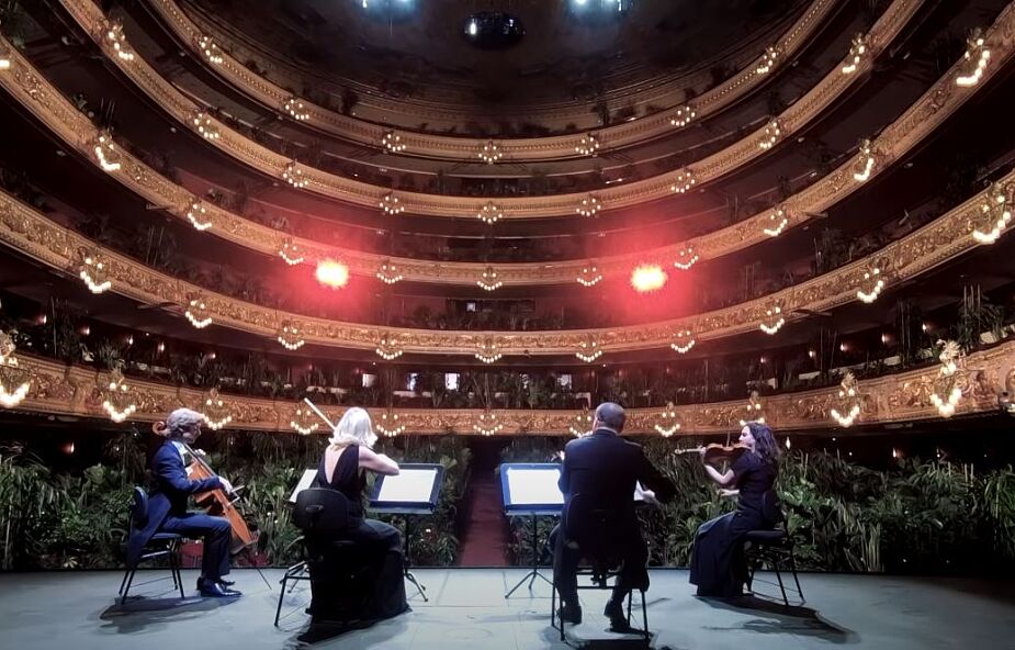 Otwarto operę w Barcelonie. Na widowni zasiadły rośliny