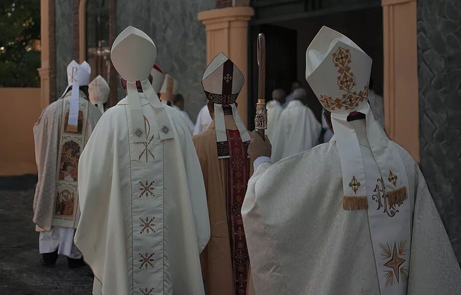 Francuscy biskupi wzywają do autentycznej odnowy eucharystycznej