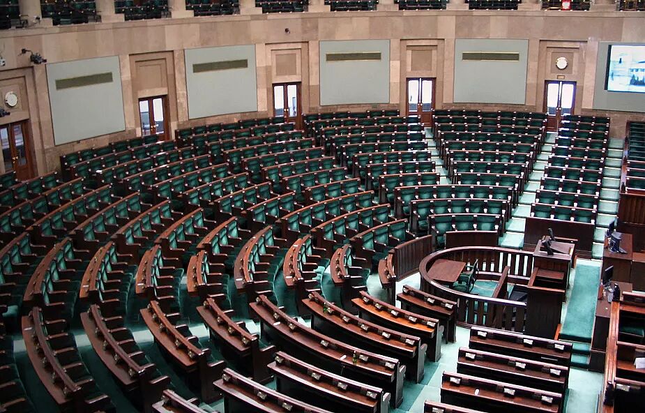 Sejmowa Komisja Finansów za większością poprawek Senatu do ustawy o podatkach