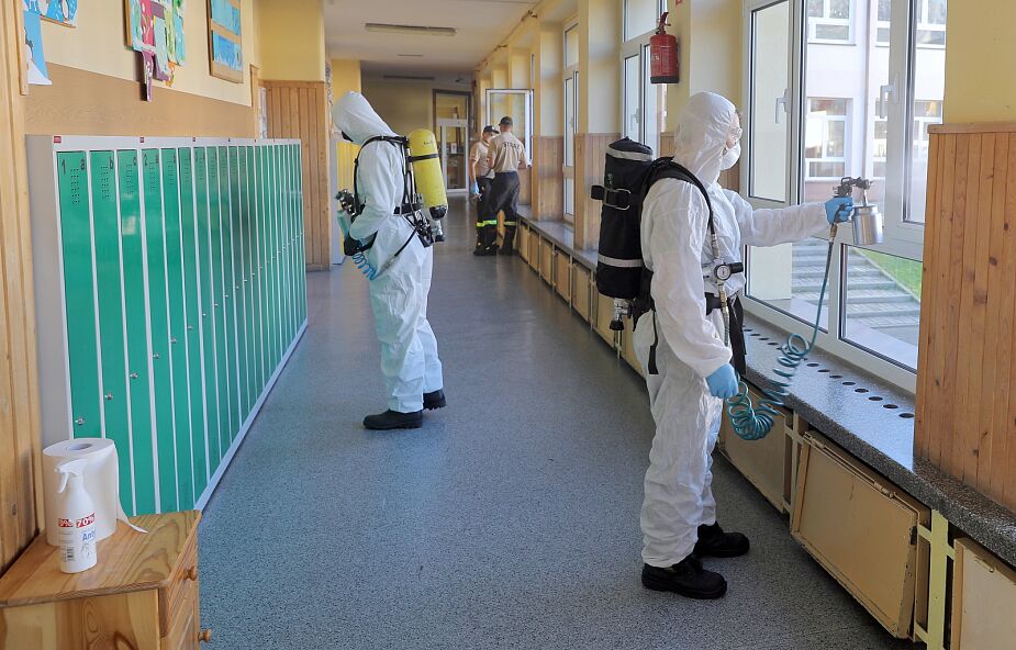 Ministerstwo Zdrowia: 370 nowych zakażeń koronawirusem; kolejne trzy osoby zmarły