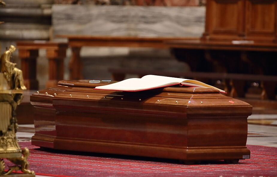 W Watykanie odbyła się msza żałobna po śmierci kardynała Zenona Grocholewskiego