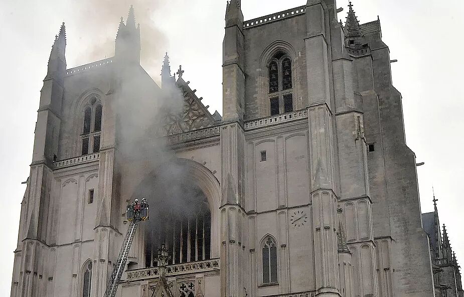 Aresztowano mężczyznę, który spowodował pożar w katedrze w Nantes