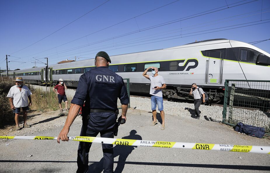 Dwie osoby zginęły, dziewięć ciężko rannych w wypadku kolejowym w Portugalii