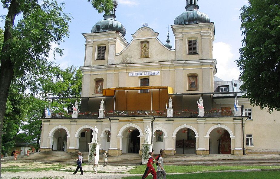 Franciszkański kościół w Kalwarii Pacławskiej bazyliką mniejszą