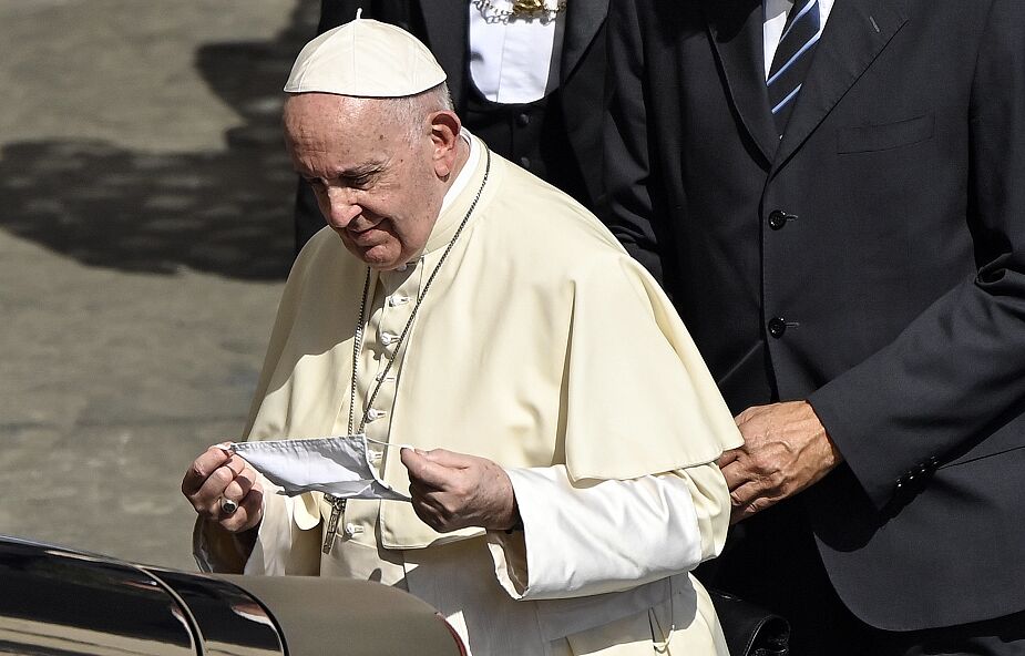 Czy papież Franciszek nosi maseczkę? To zdjęcie zrobione w środę rozwiewa wątpliwości