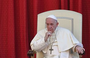 Franciszek przestrzega przed „fasadową" religijnością