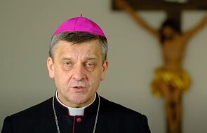 Bp Pindel przeprasza parafian w Międzybrodziu i prosi o przebaczenie."Żadne słowa nie wyrażą tego dostatecznie"