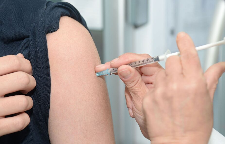 Minister Zdrowia: rezerwy szczepionek przeciwko grypie zostaną zwiększone o pół miliona