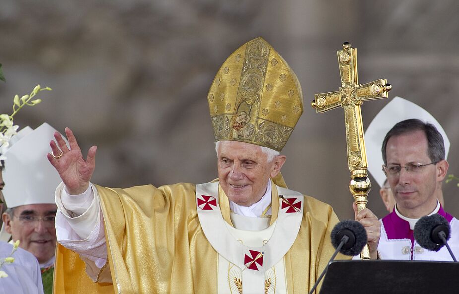 Benedykt XVI zdradził szczegóły bolesnej infekcji