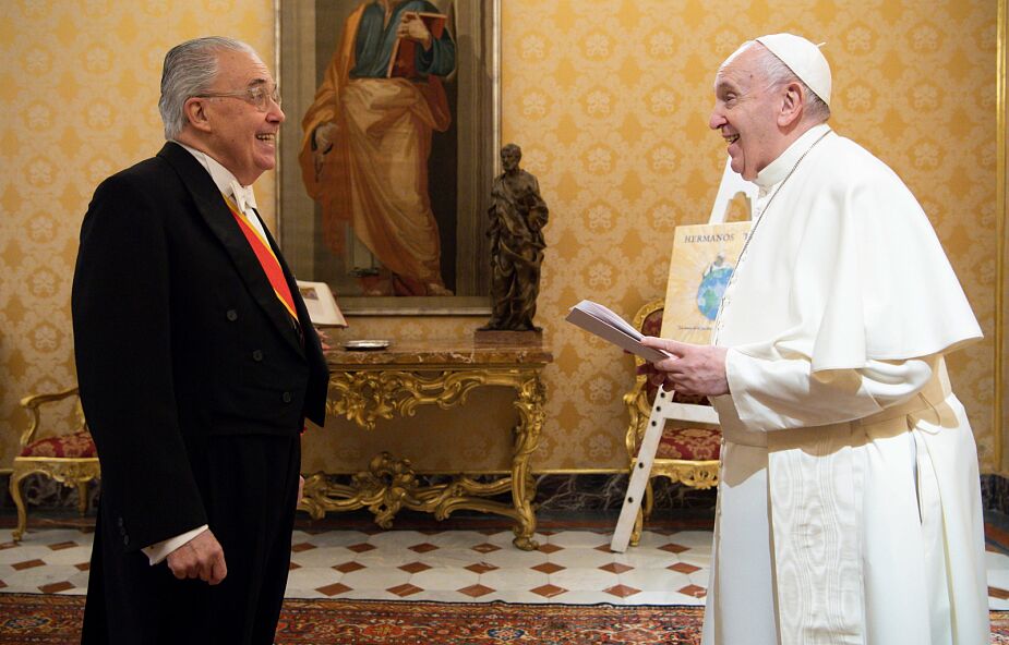 Ambasador Carriquiry rozpoczyna swą misję w Watykanie