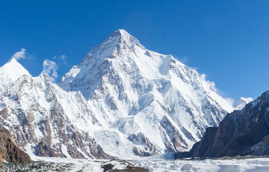Szerpowie zdobyli K2 zimą. "Dziś skończyła się historia zimowego zdobywania gór wysokich"