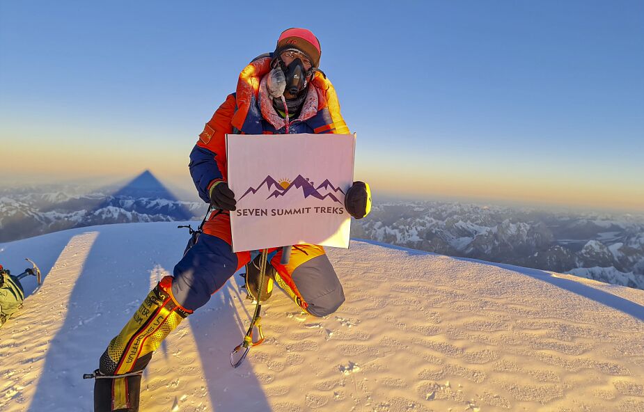 Zimowe wejście na K2 - wszyscy zdobywcy szczytu są już bezpieczni w bazie