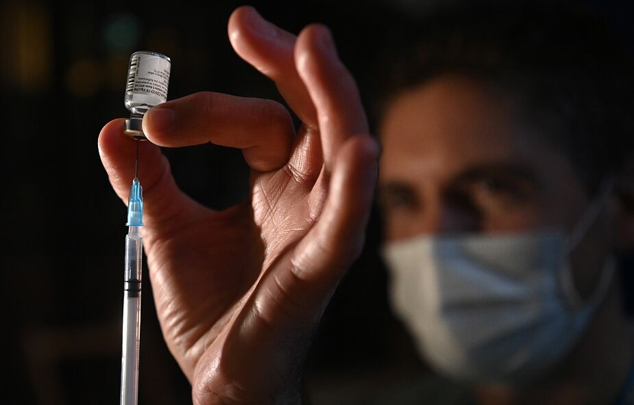 Szczepionkowe dyskusje dotyczą spraw fundamentalnych: życia i śmierci
