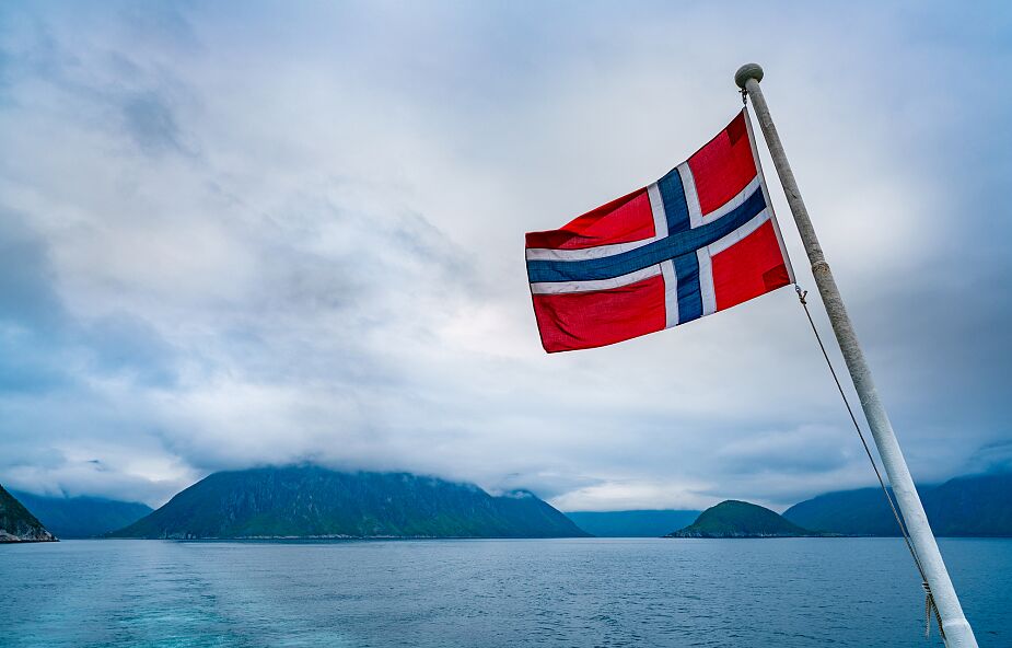 Norwegia od piątku zamyka granice w obawie przed brytyjską wersją koronawirusa