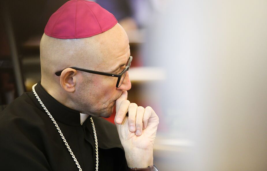 Bp Galbas: synod jest wielką szansą dla Kościoła. Także dla Kościoła w Polsce
