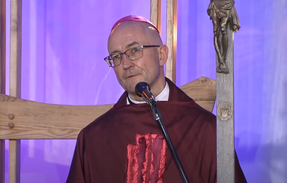 Bp Galbas: patrzymy na synod nie jak na szansę dla Kościoła, ale jak na kolejną „robotę”