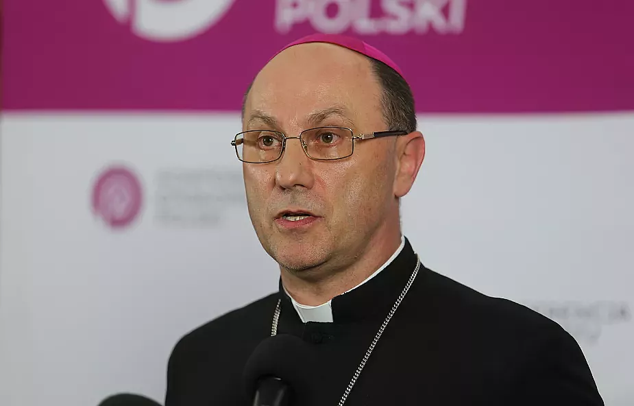 Prymas: Kościół potępia wykorzystywanie przez stronę białoruską ludzkich dramatów do prowadzenia działań przeciw suwerenności Polski