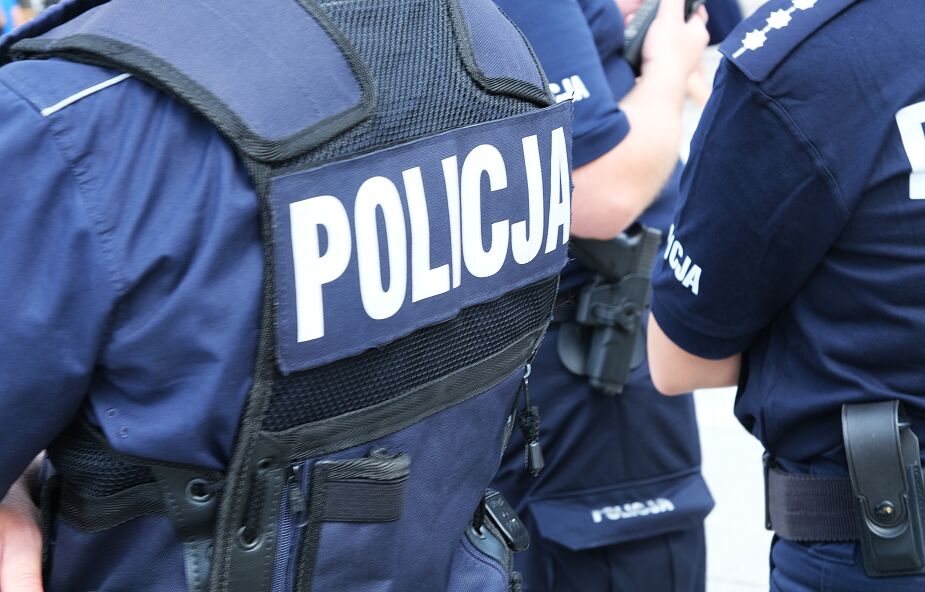 Funkcjonariusze SG i policji zabezpieczają granicę polsko-białoruską