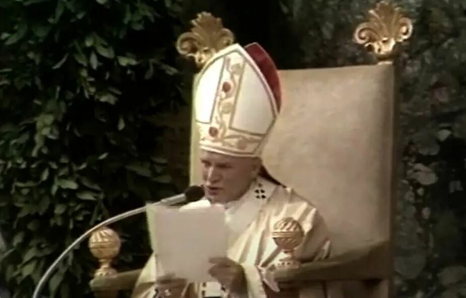 Jan Paweł II był "pogrążony w bólu". W poniedziałek 40. rocznica wprowadzenia stanu wojennego