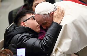 Franciszek zadzwonił do rodziny zastępczej, podziękował rodzicom za serce okazane dzieciom