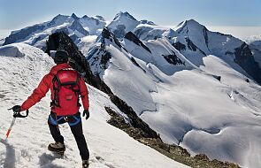 Jak bezpiecznie chodzić zimą po górach?