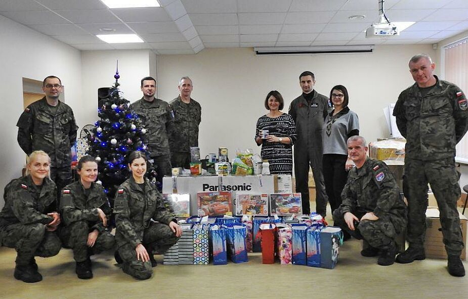 Litwa: polscy żołnierze przekazali świąteczne dary dla domu dziecka