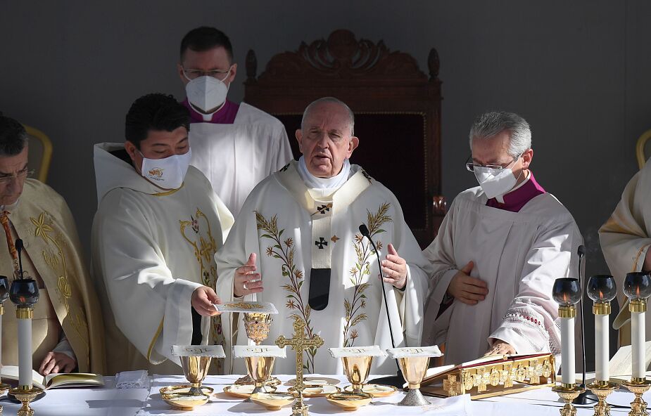 Papież na Cyprze: podzieleni między sobą, nie zostaniemy uzdrowieni z naszych ślepot