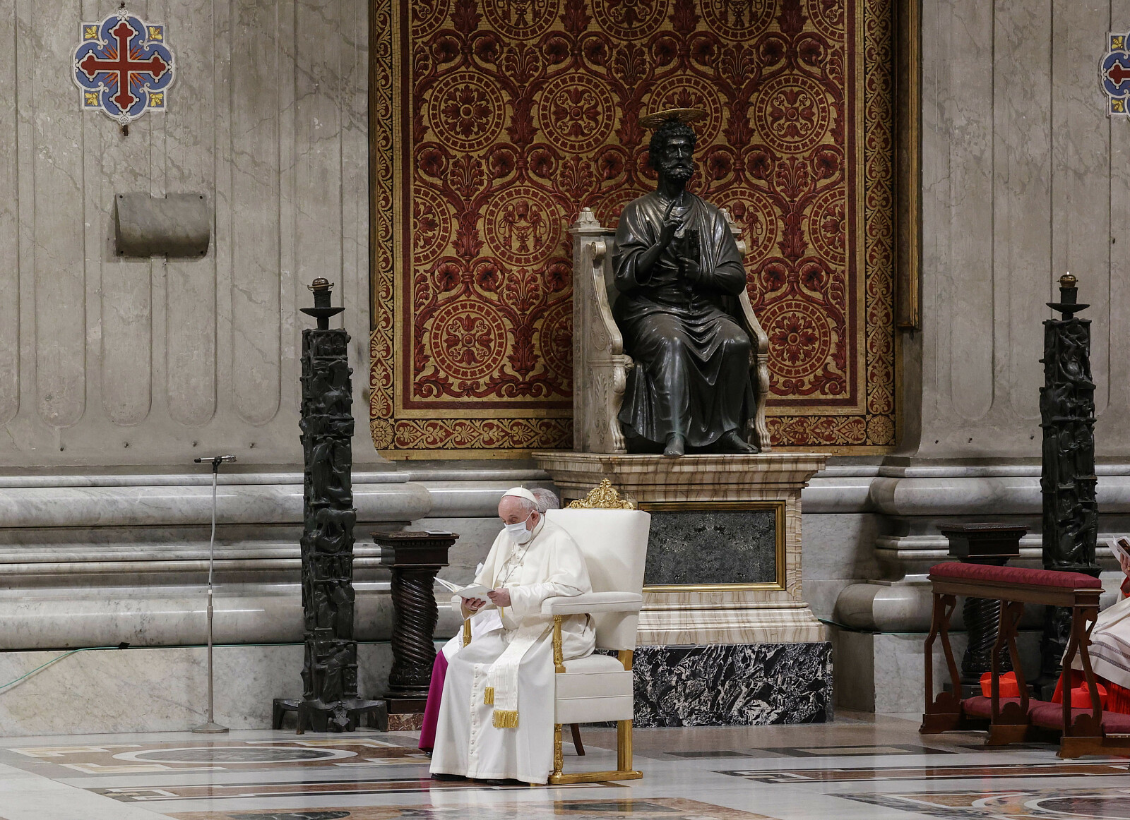 Nieszpory z papieżem Franciszkiem na zakończenie roku w Bazylice św. Piotra w Watykanie (fot. GIUSEPPE LAMI/PAP/EPA)