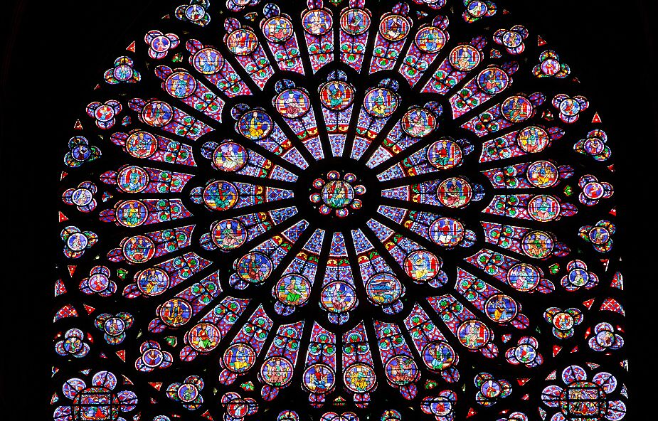 Nowe wnętrze katedry Notre Dame? Paryska diecezja odmawia komentarza