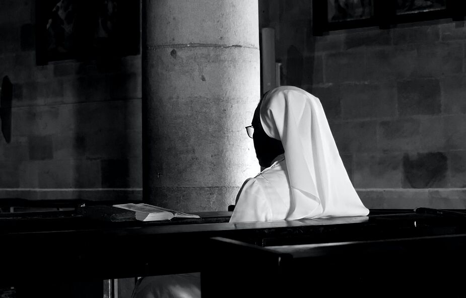 Hiszpania: prawie 5 tys. osób zakonnych stracił w ostatnich 4 latach Kościół katolicki