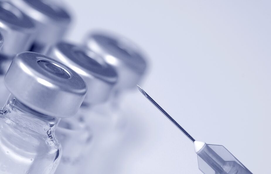 Opóźnienie w dostawach szczepionki AstraZeneca