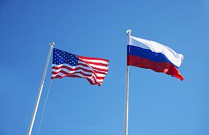Ambasada USA w Rosji redukuje personel i ograniczy wydawanie wiz