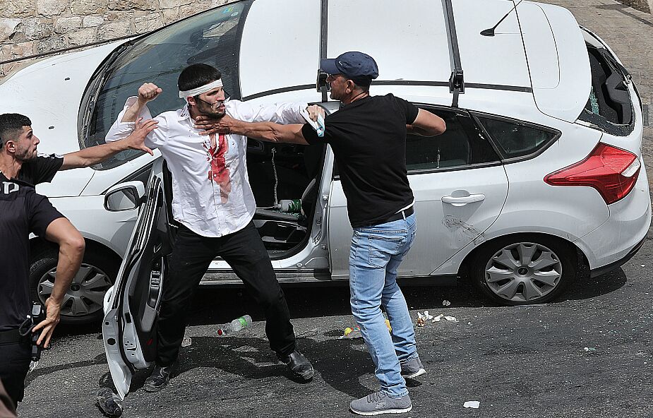 W Izraelu narastają starcia Palestyńczyków z policją