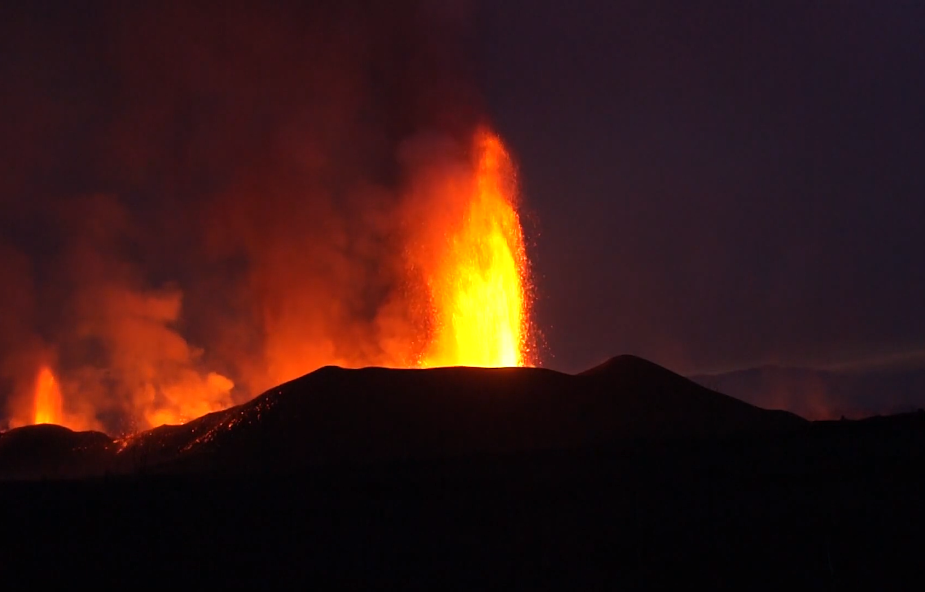 Wybuchł wulkan Nyiragongo, ostatnia erupcja przyniosła śmierć i zniszczenie [NAGRANIE]